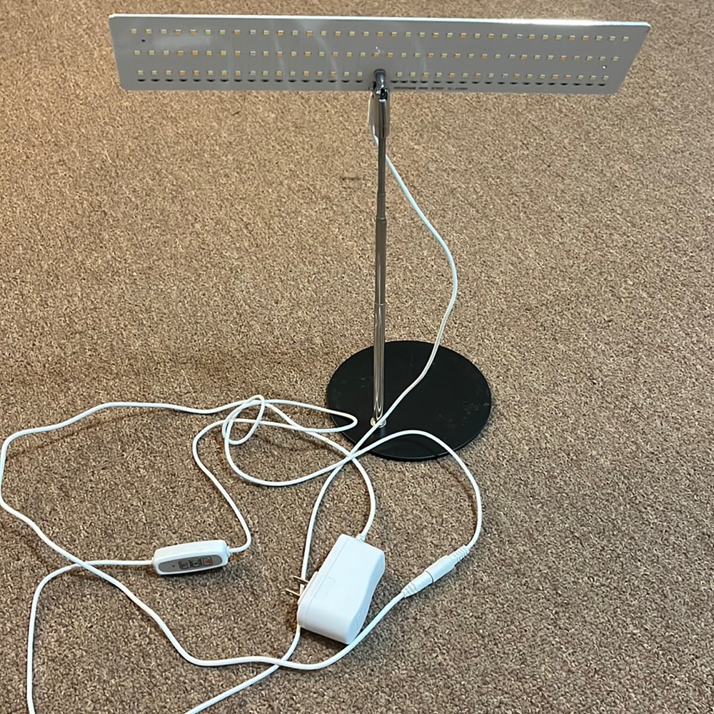 Plant grow light, with timer and light control